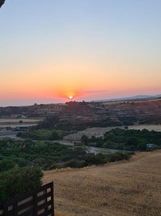 Arodafni House. Unique Views And Amazing Sunsets. Kouklia Eksteriør billede