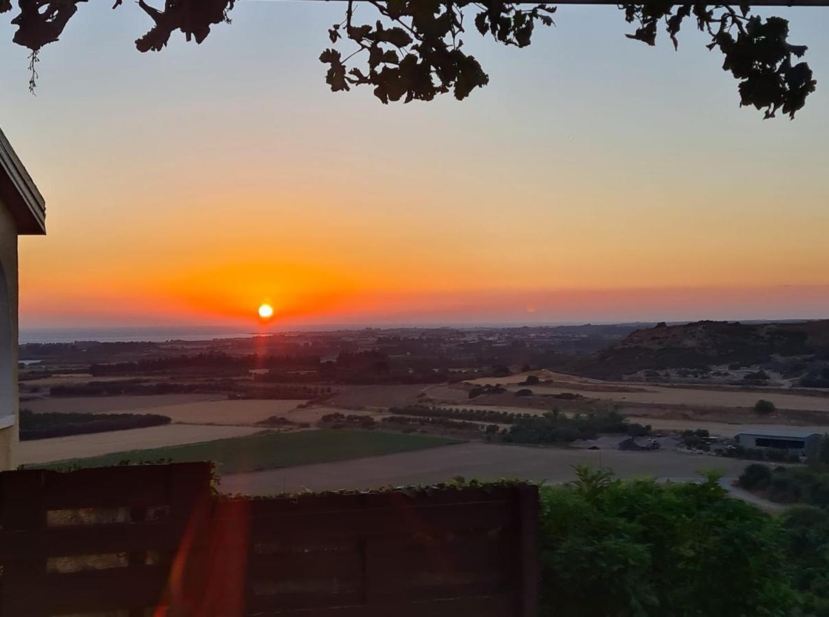 Arodafni House. Unique Views And Amazing Sunsets. Kouklia Eksteriør billede